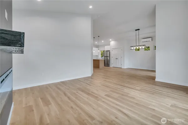 $549,950 | 210 Silver Lane Southeast, Orting, WA 98360