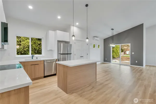 $549,950 | 210 Silver Lane Southeast, Orting, WA 98360