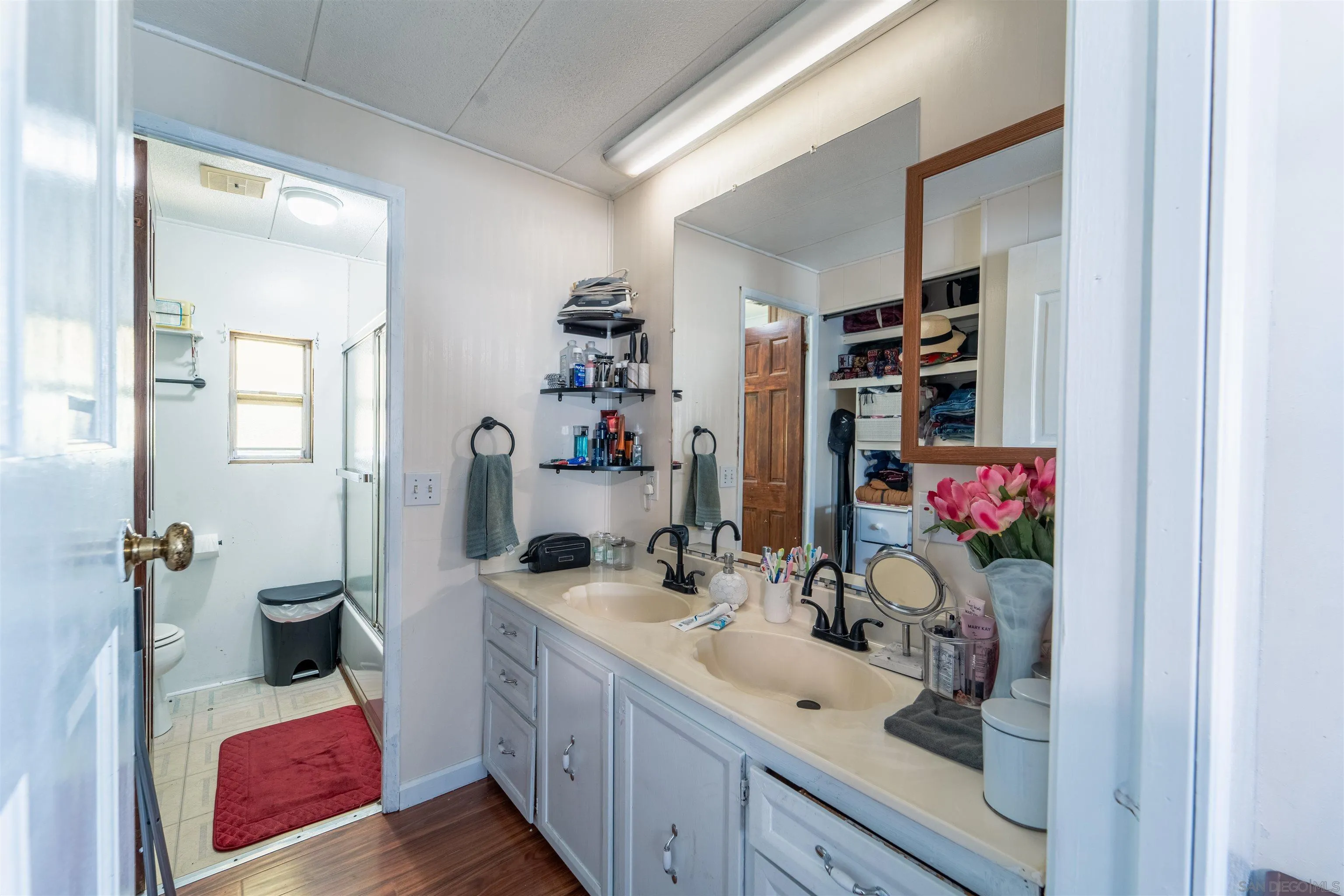 3909 Reche Road, Unit SPC 116 Fallbrook, CA 92028 - Photo 16 of 28 PRIMARY BATHROOM