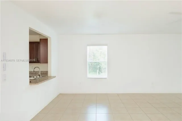 $2,000 | 2802 40th Street Southwest, Lehigh Acres, FL 33976