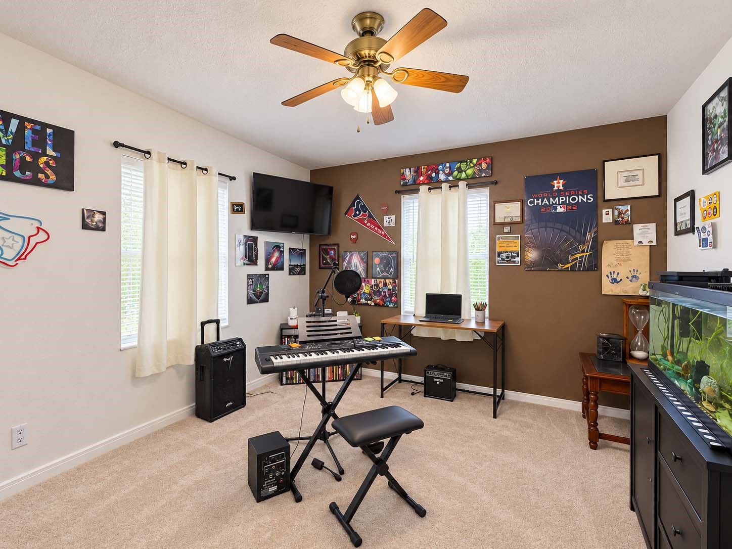 828 Robinson Road La Porte, TX 77571 - Photo 12 of 25 Gallery Image 12