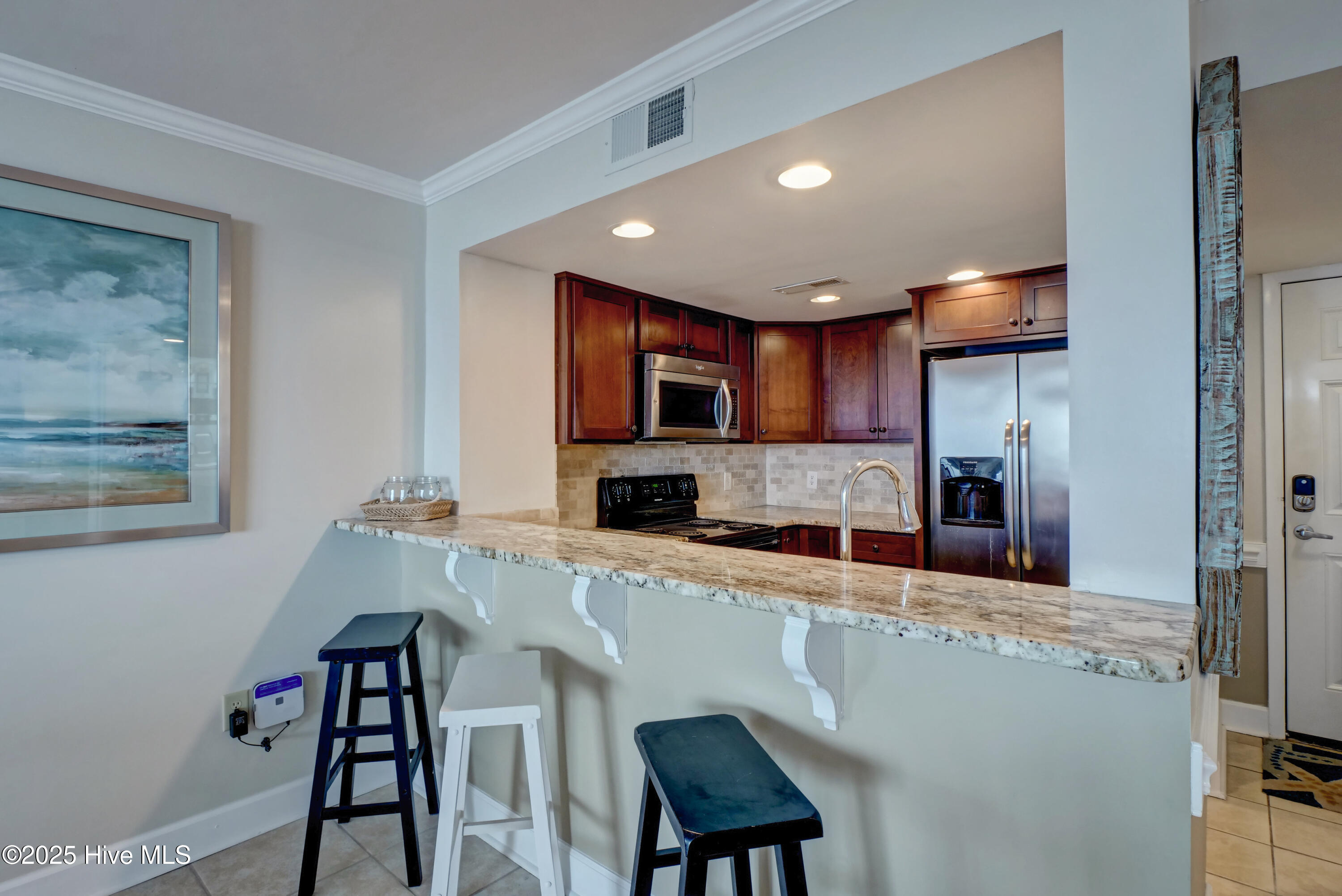 2000 New River Inlet Road, Unit 1302 North Topsail Beach, NC 28460 - Photo 6 of 41 Kitchen