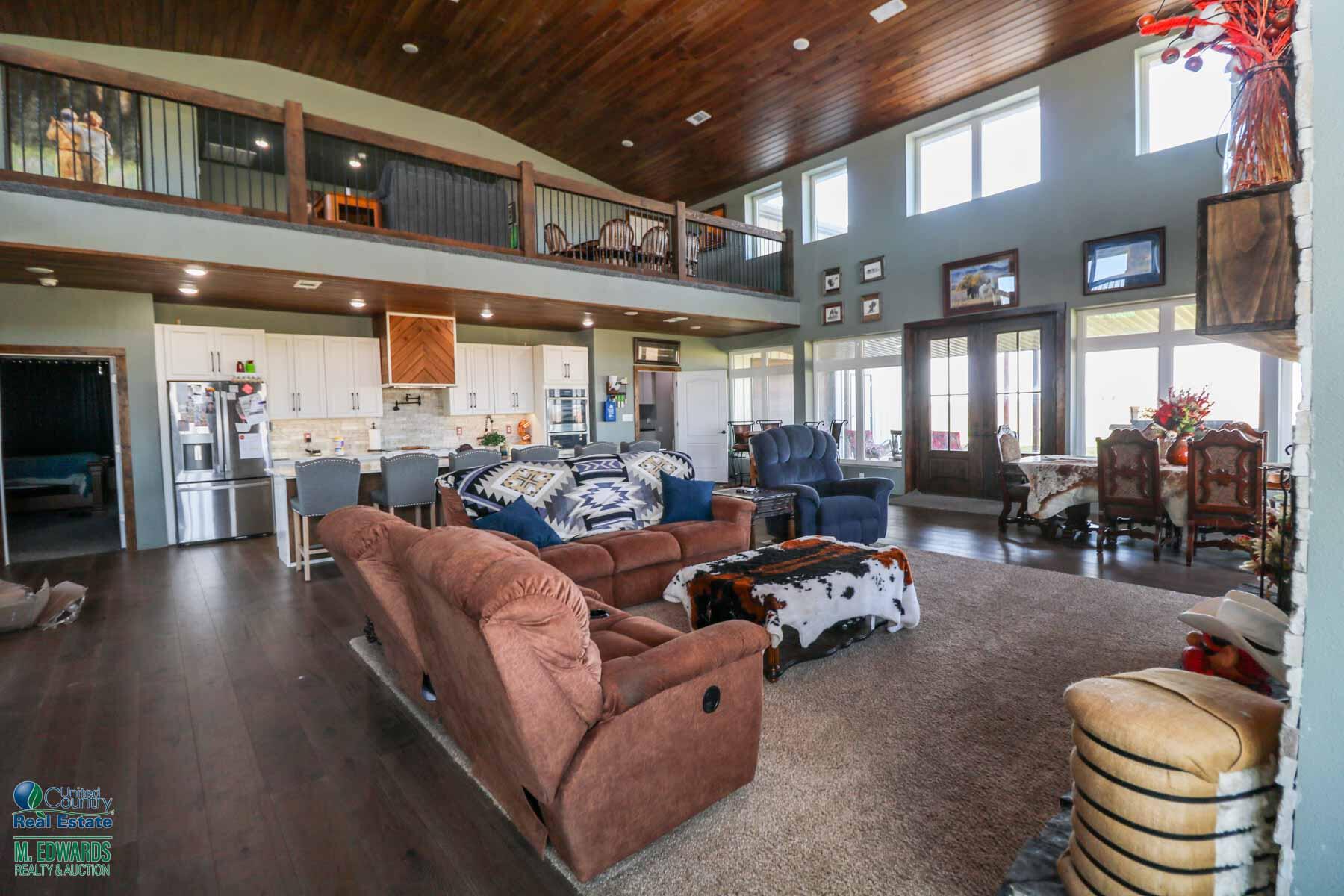 6792 Maine Road Anton, TX 79313 - Photo 6 of 37 Living Room 2