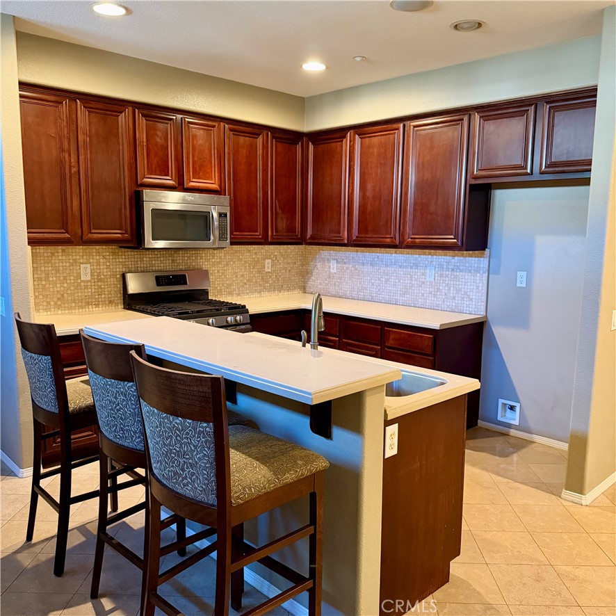 4996 Arborwood Lane Riverside, CA 92504 - Photo 4 of 37