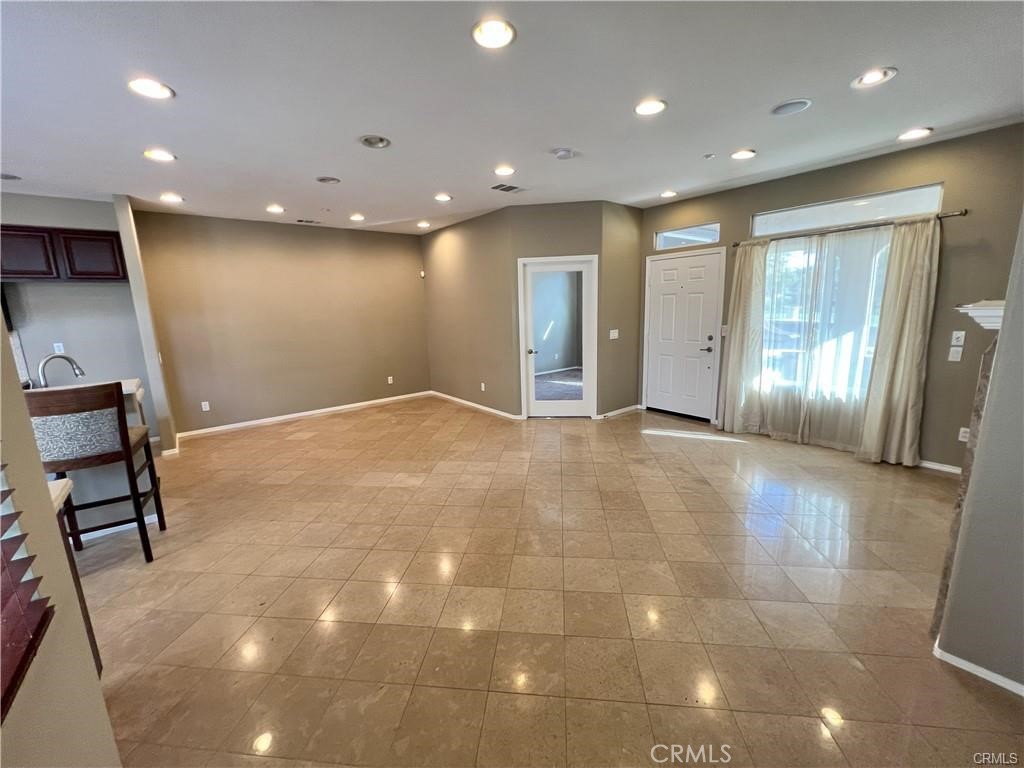 4996 Arborwood Lane Riverside, CA 92504 - Photo 9 of 37