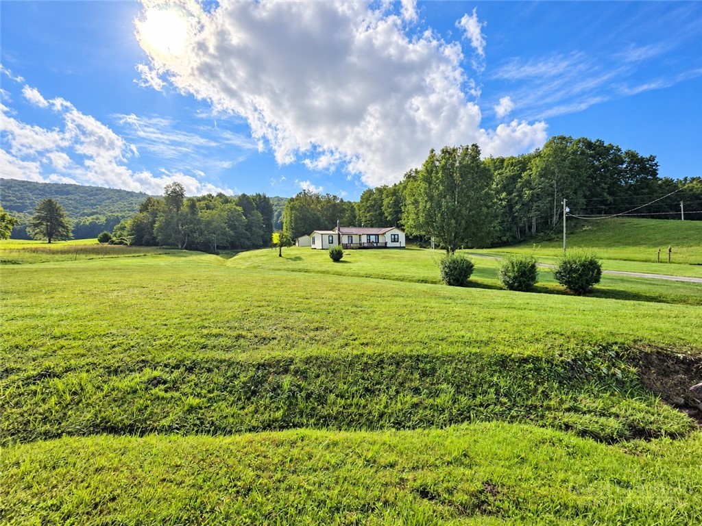 286 Roe Hunt Road Laurel Springs, NC 28644 - Photo 26 of 49 Gallery Image 26