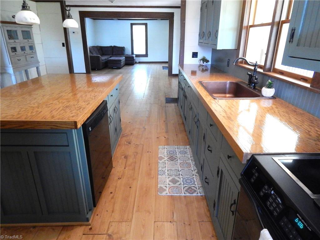 2742 Simpson Mill Road Mount Airy, NC 27030 - Photo 8 of 45