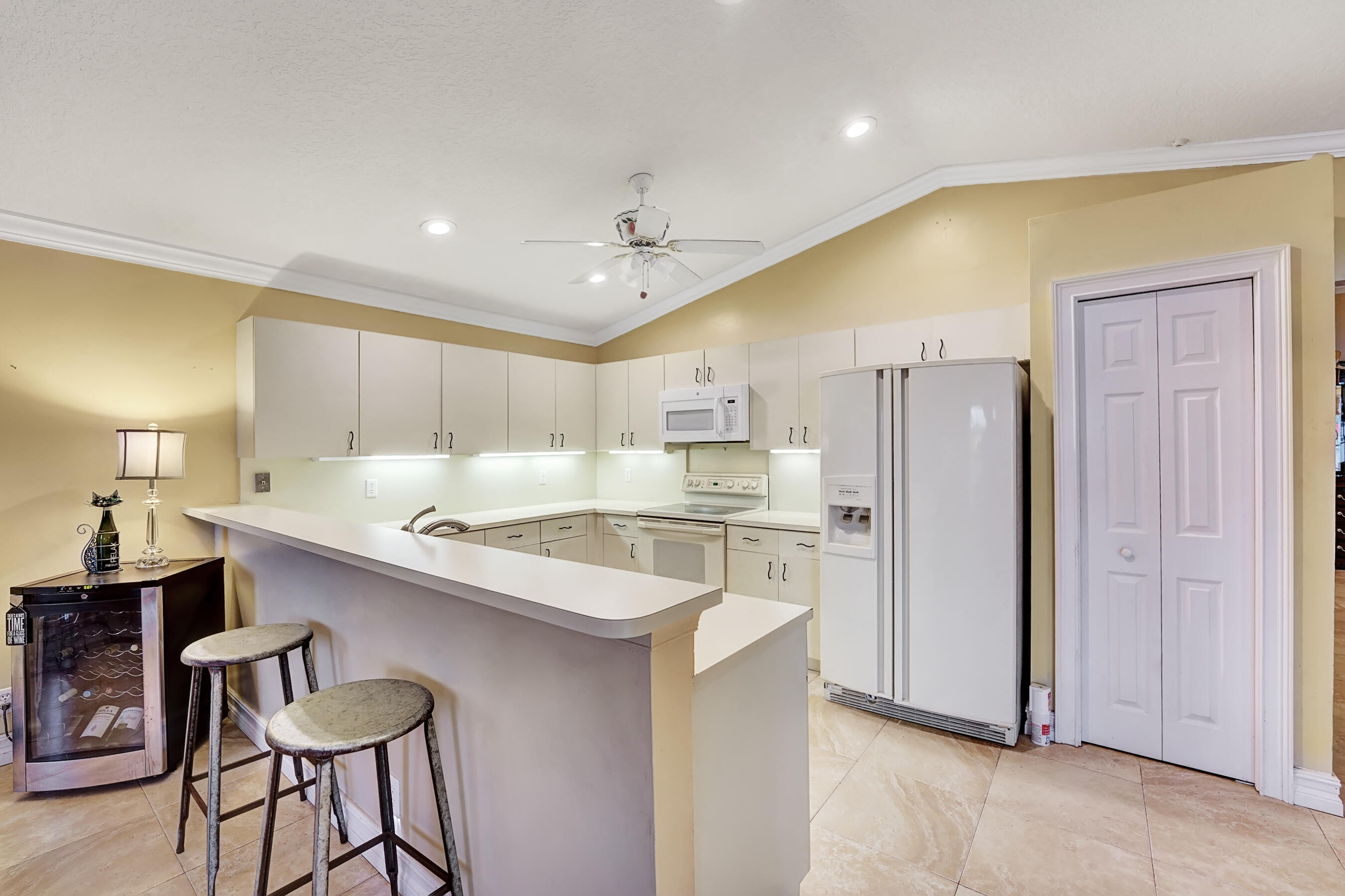 12395 Baywind Court Boca Raton, FL 33428 - Photo 11 of 32 B74FA489-8BF3-40EA-AD8C-C84A3C2D51CD