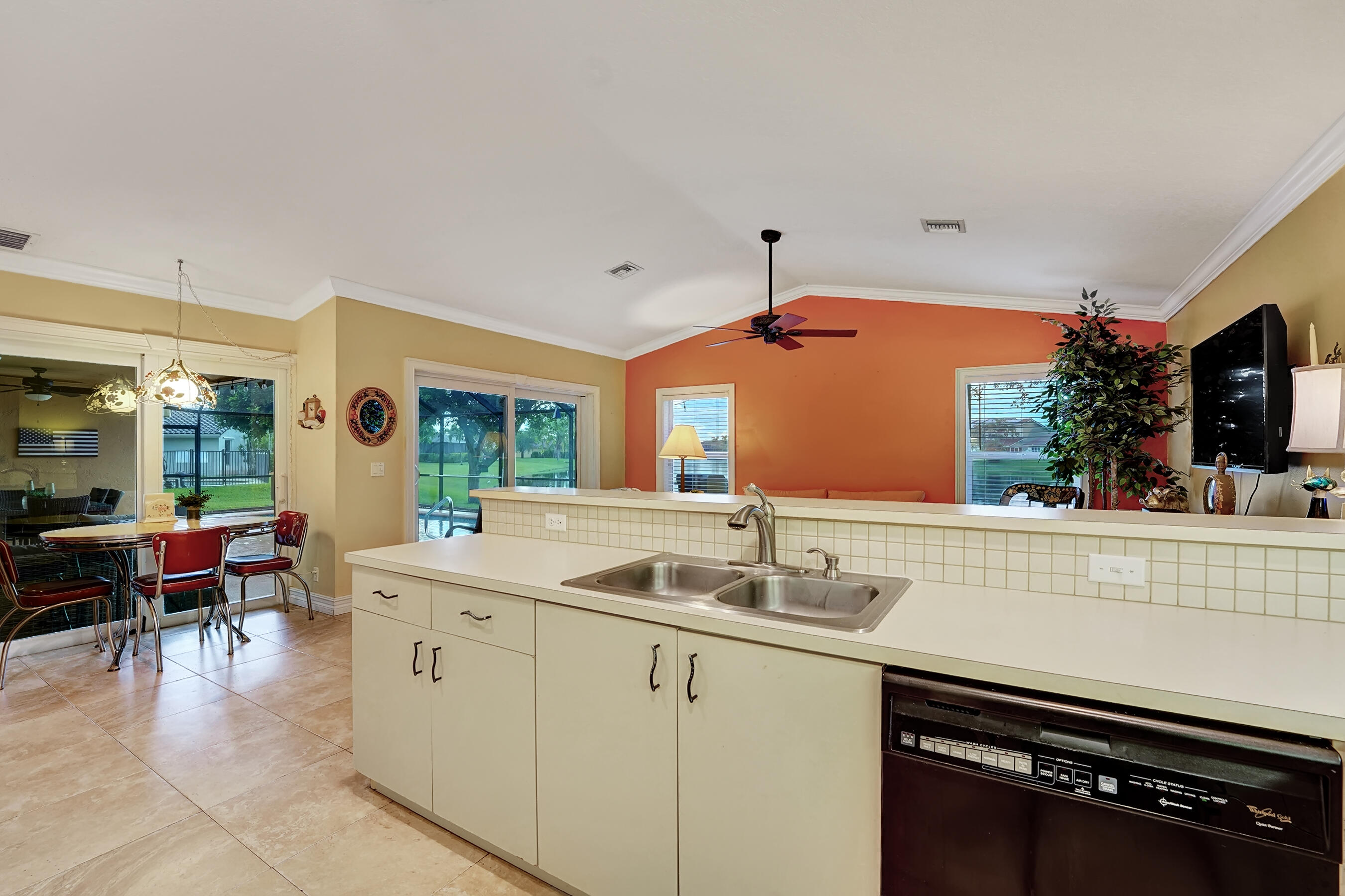 12395 Baywind Court Boca Raton, FL 33428 - Photo 13 of 32 427A0A91-0823-47D1-AA5C-CC321FA7AD0A