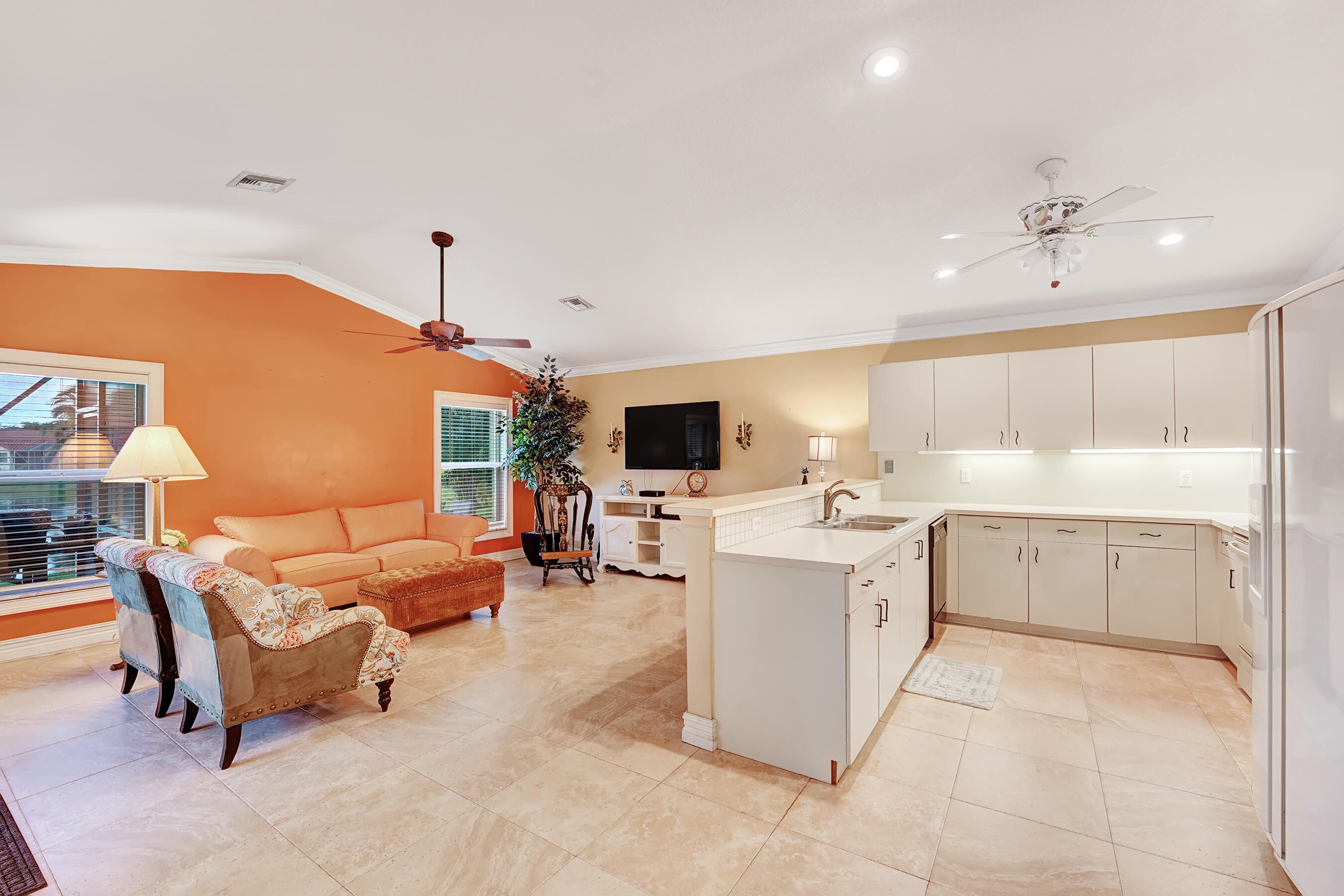 12395 Baywind Court Boca Raton, FL 33428 - Photo 14 of 32 70898936-98DA-41F9-88C1-BA9D002466D5