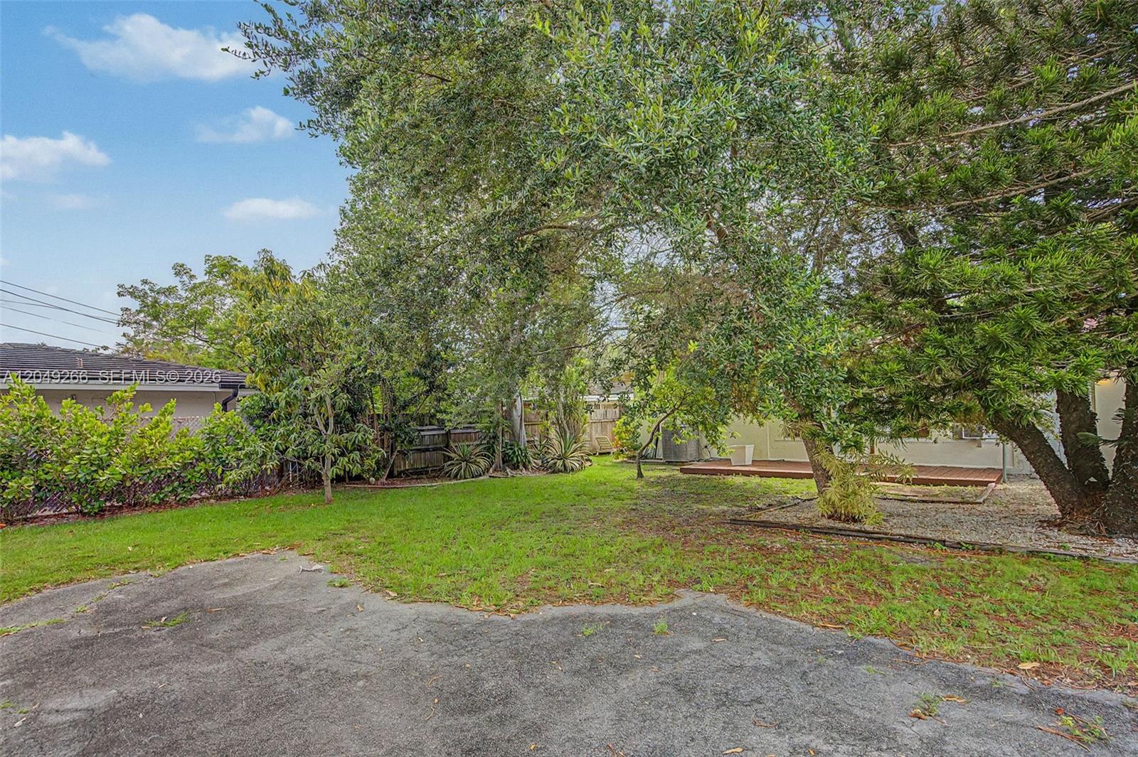 11860 Southwest 81st Road, Unit 11860 Pinecrest, FL 33156 - Photo 22 of 24