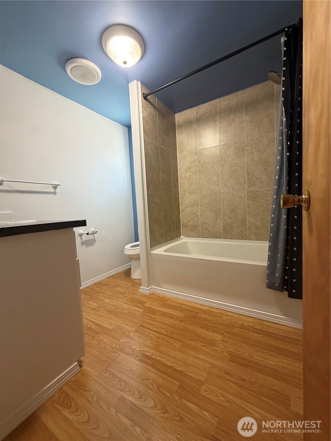 415 Lakeview Road, Unit F6 Lynnwood, WA 98087 - Photo 16 of 25