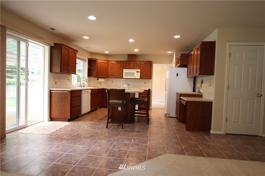 2070 Rose Valley Road Kelso, WA 98626 - Photo 8 of 24 Gallery Image 8