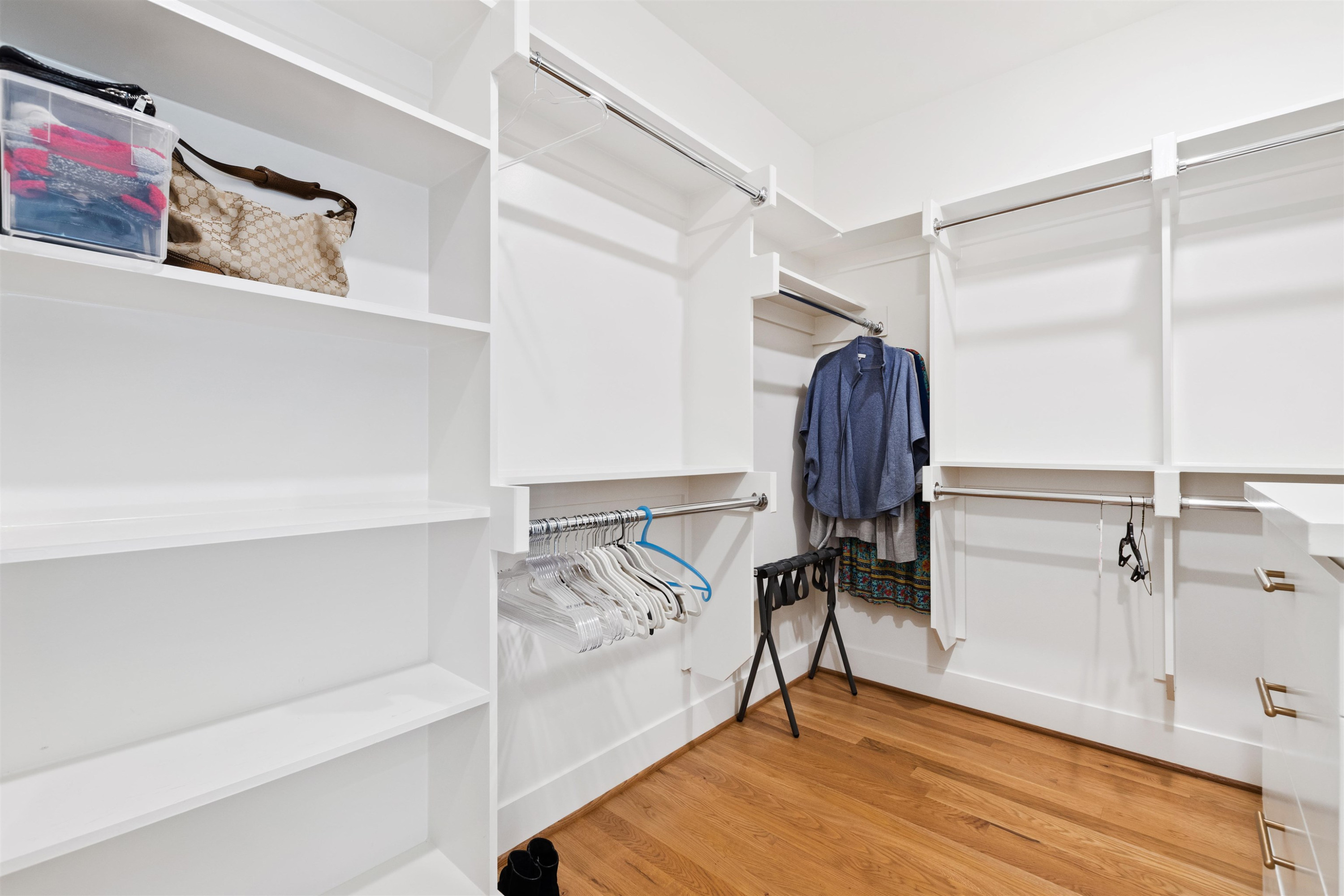 910 Oberlin Road, Unit 103 Raleigh, NC 27605 - Photo 23 of 47 Photo 23