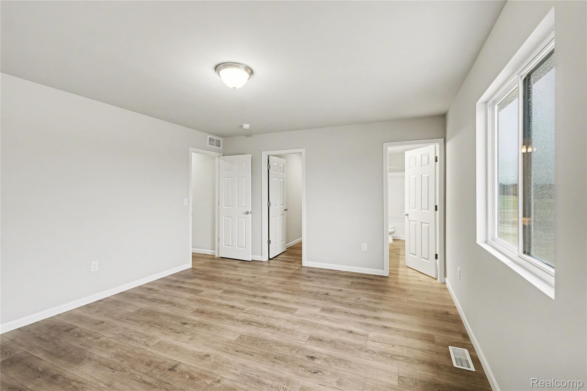 12521 Sharp Road Linden, MI 48451 - Photo 17 of 25 Primary Bedroom