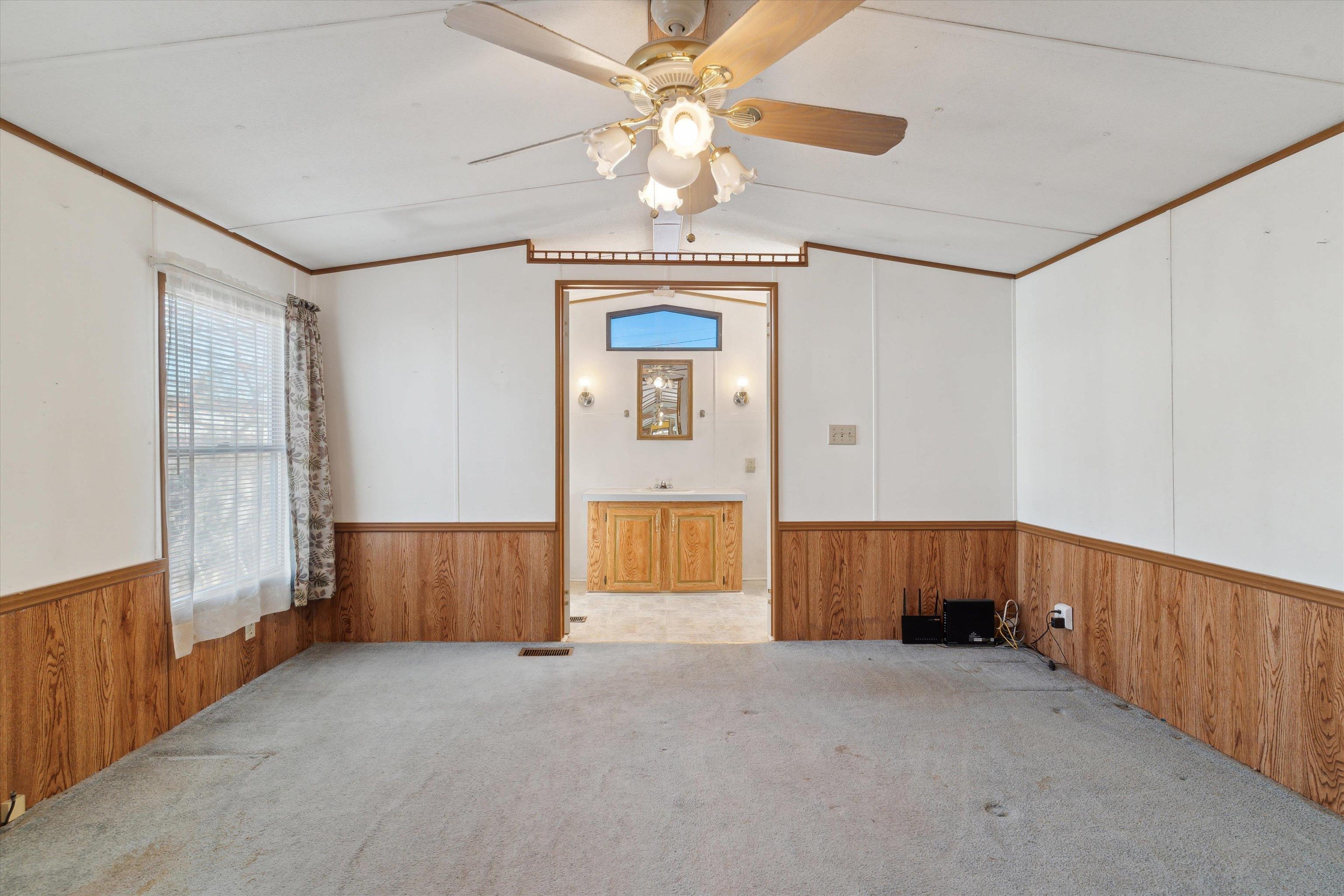 6 Poplar Street Exeter, NH 03833 - Photo 13 of 14 Gallery Image 13