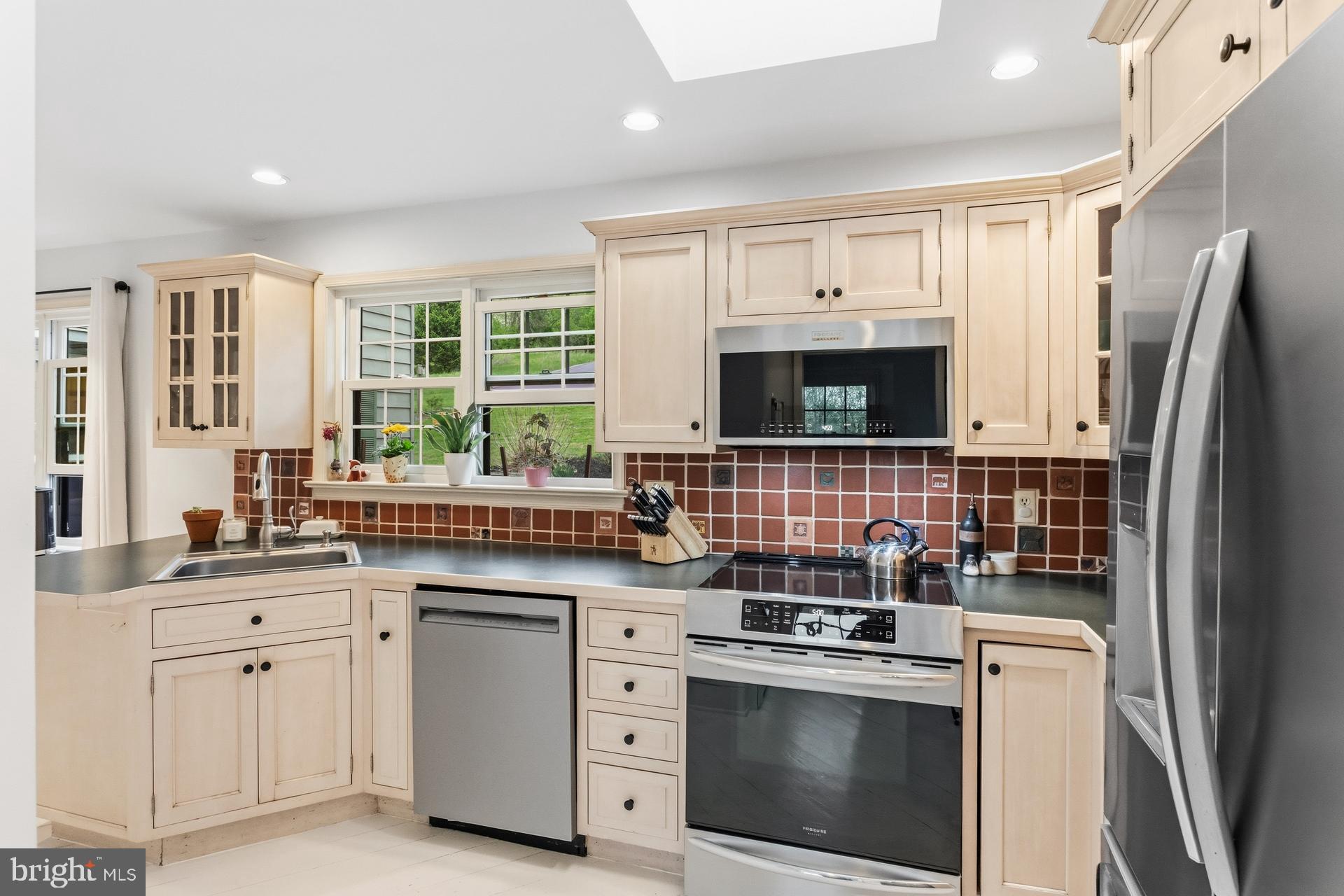 1703 Lower State Road Doylestown, PA 18901 - Photo 17 of 46