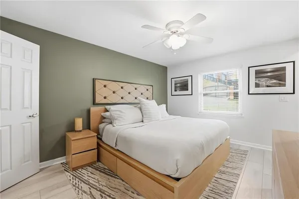 $250,000 | 5004 Baltimore Avenue, Unit 204, Kansas City, MO 64112