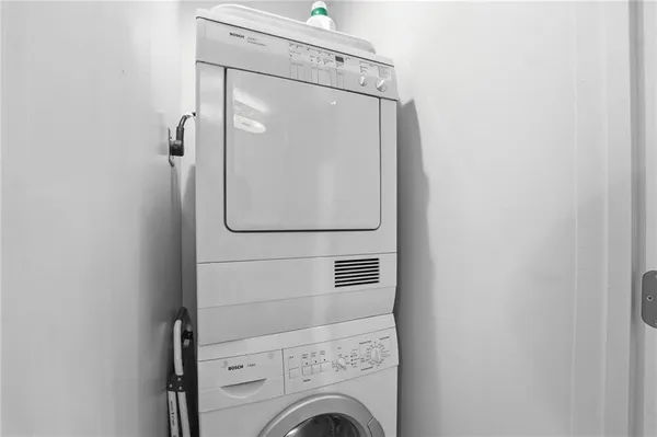 $250,000 | 5004 Baltimore Avenue, Unit 204, Kansas City, MO 64112