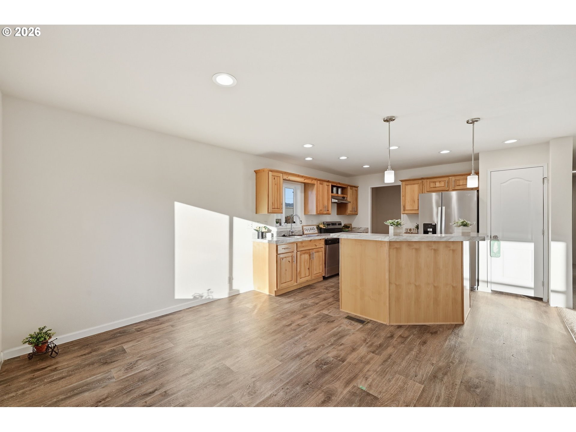 1427 31st Street Springfield, OR 97478 - Photo 10 of 37