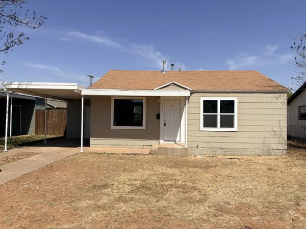 $1,150 | 2304 39th Street, Lubbock, TX 79412