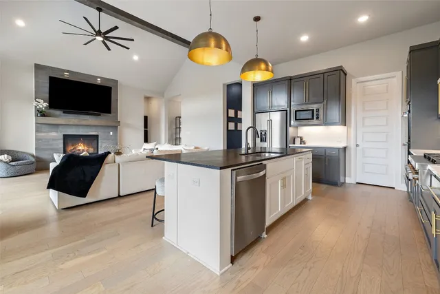 $1,649,000 | 2220 Normandy View, Leander, TX 78641