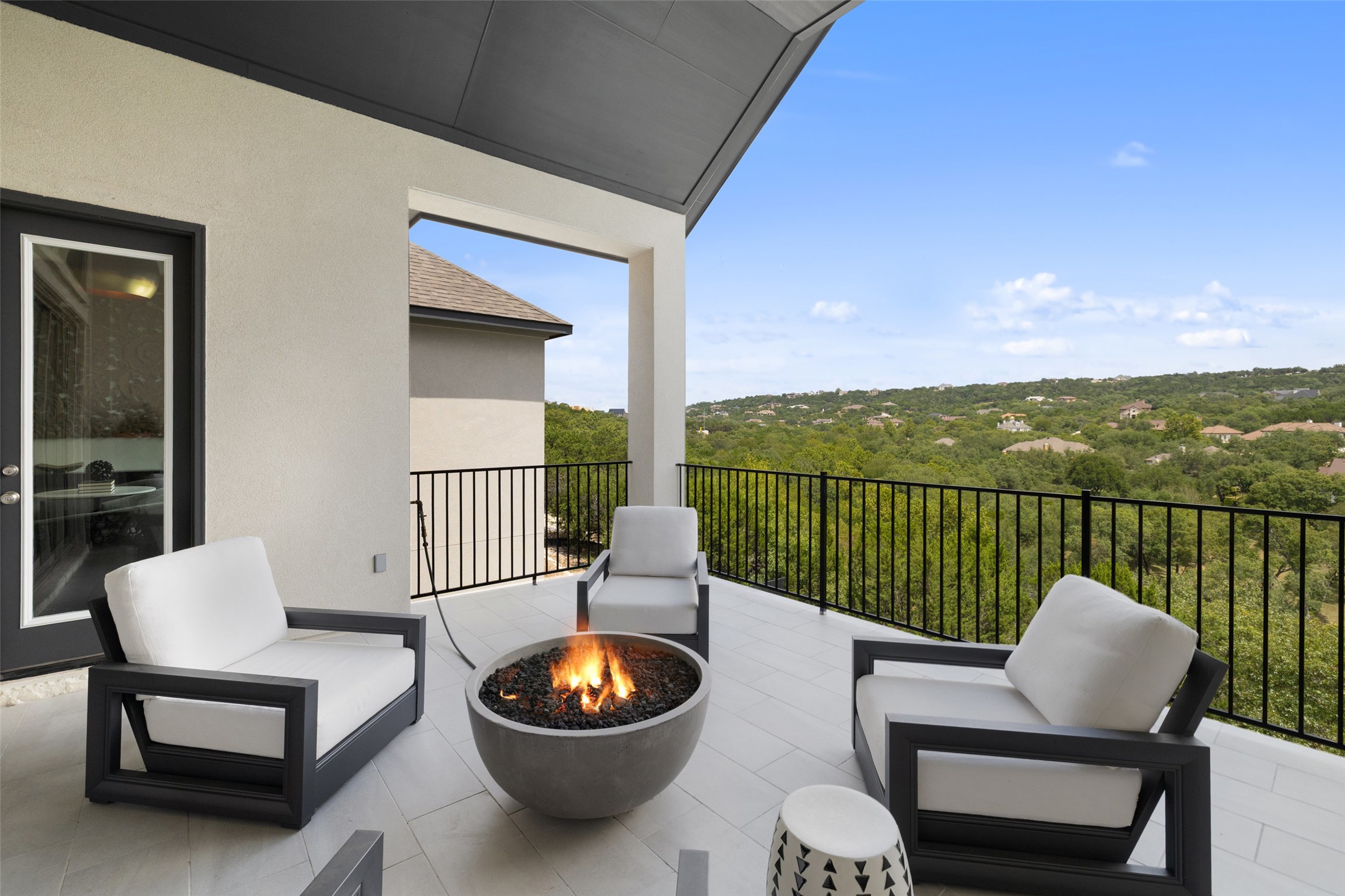 2220 Normandy View Leander, TX 78641 - Photo 39 of 40 a balcony with furniture and a potted plant