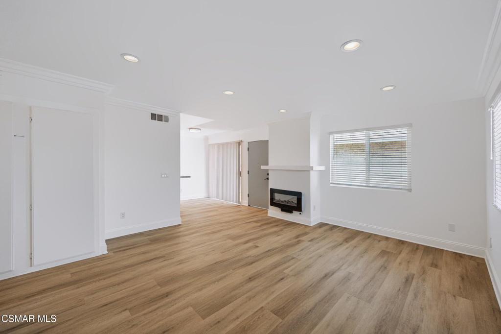 510 Spring Road, Unit 120 Moorpark, CA 93021 - Photo 15 of 49 015_fls_8818_391
