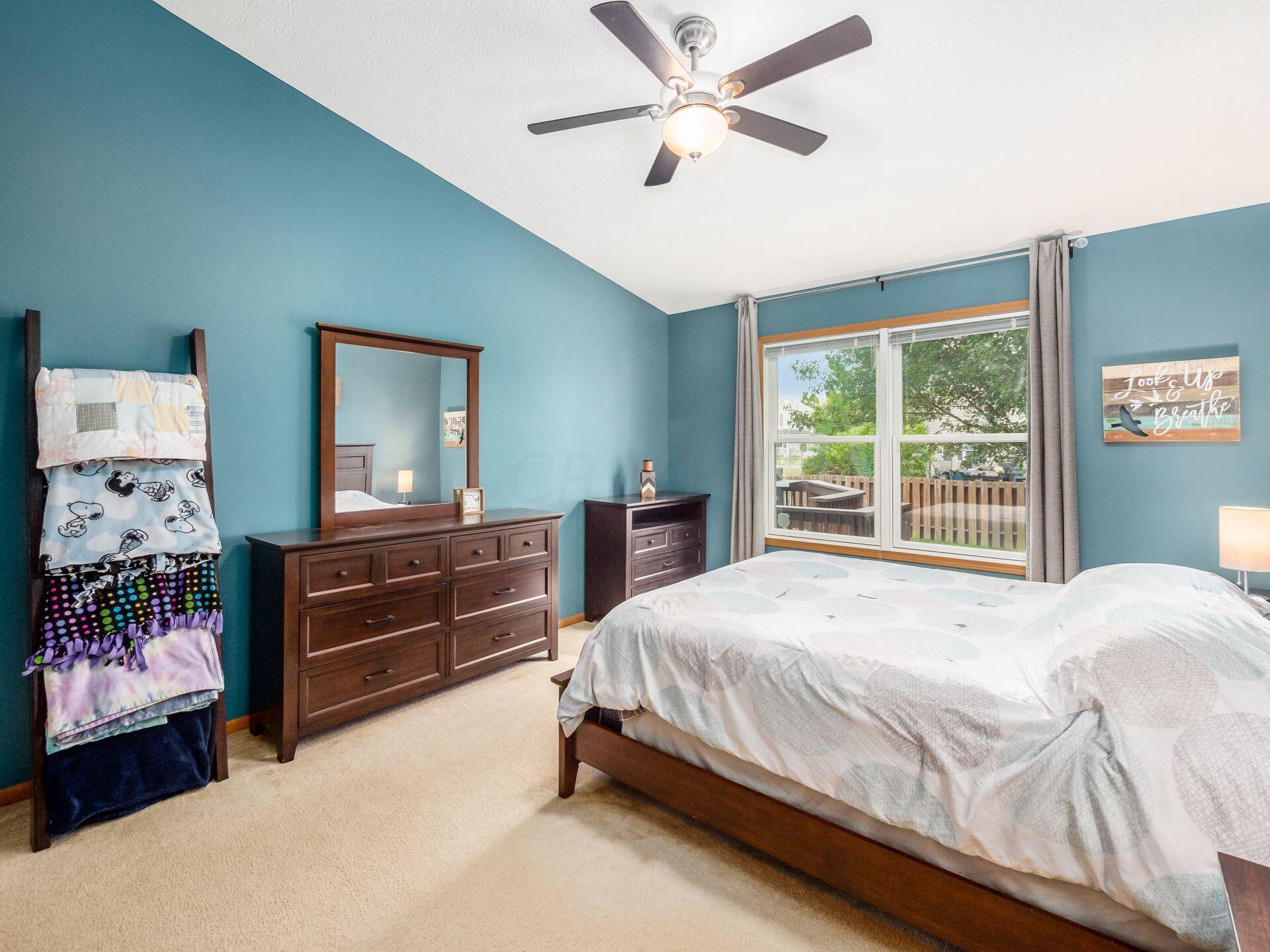 3845 Powder Ridge Road Grove City, OH 43123 - Photo 14 of 41 Owner's Bedroom