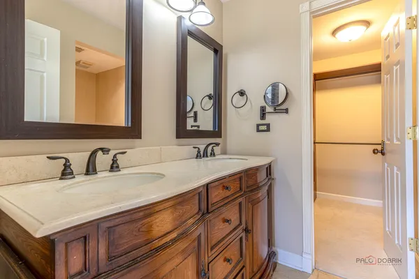 $2,900 | 203 Blossom Court, Unit 203, Buffalo Grove, IL 60089