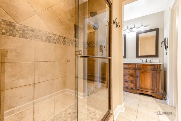 $2,900 | 203 Blossom Court, Unit 203, Buffalo Grove, IL 60089