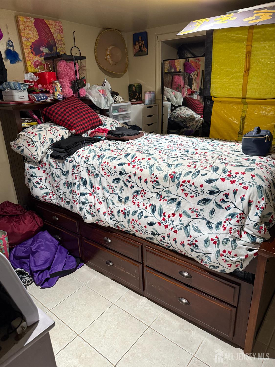 599 Pacific Avenue Perth Amboy, NJ 08861 - Photo 13 of 25