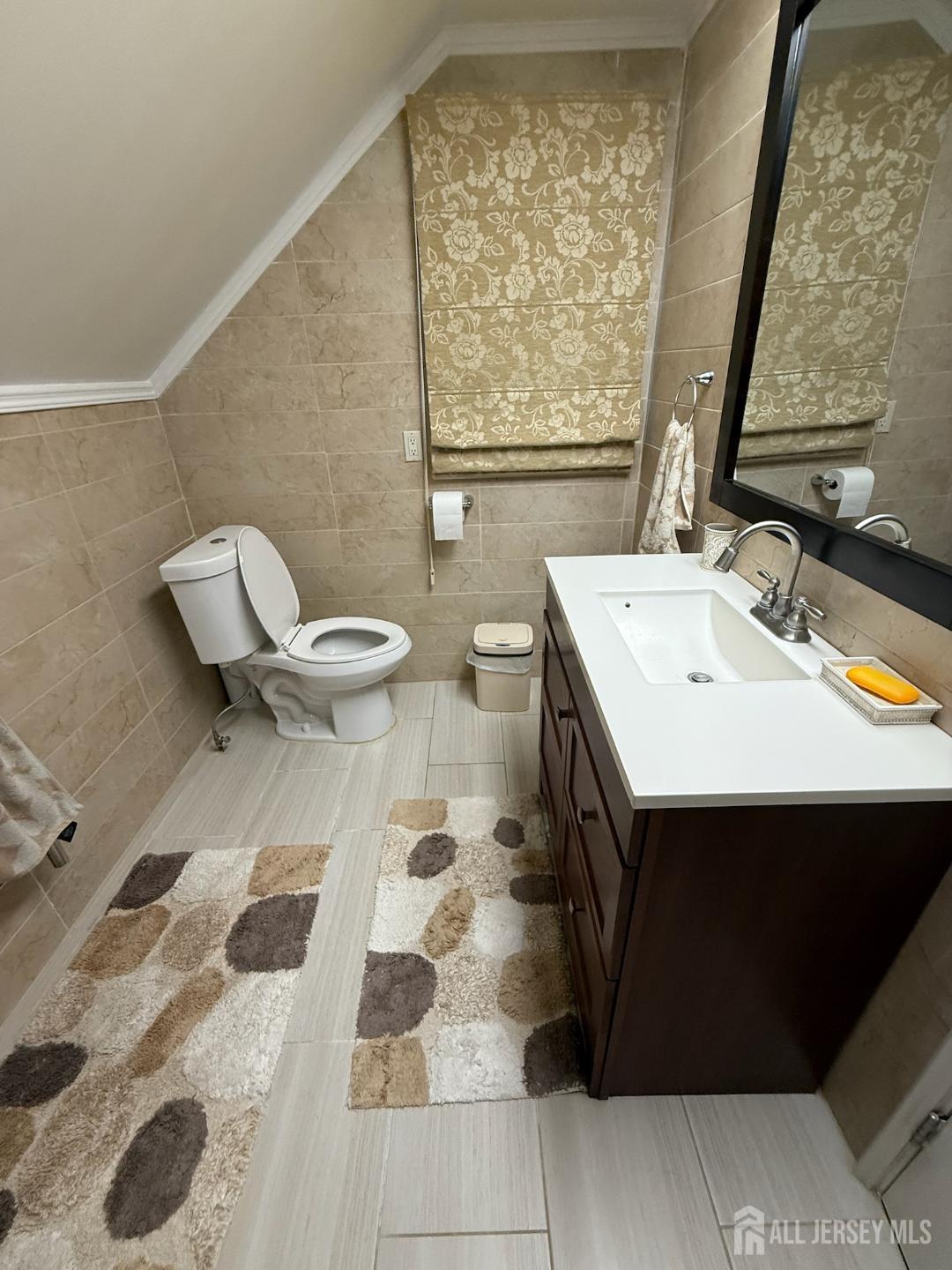 599 Pacific Avenue Perth Amboy, NJ 08861 - Photo 16 of 25