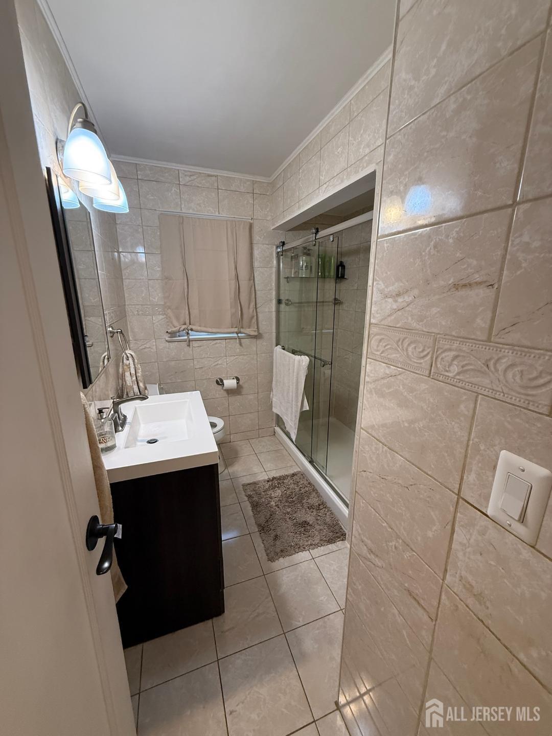 599 Pacific Avenue Perth Amboy, NJ 08861 - Photo 18 of 25