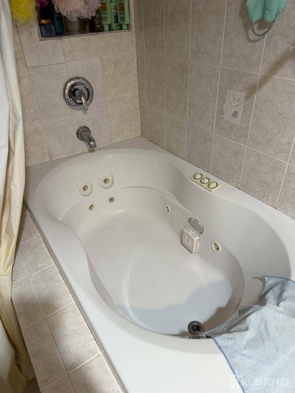 599 Pacific Avenue Perth Amboy, NJ 08861 - Photo 20 of 25