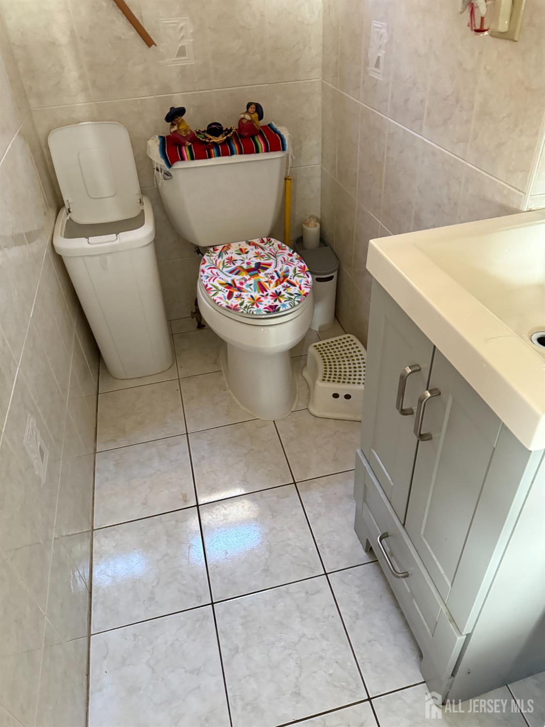 599 Pacific Avenue Perth Amboy, NJ 08861 - Photo 21 of 25