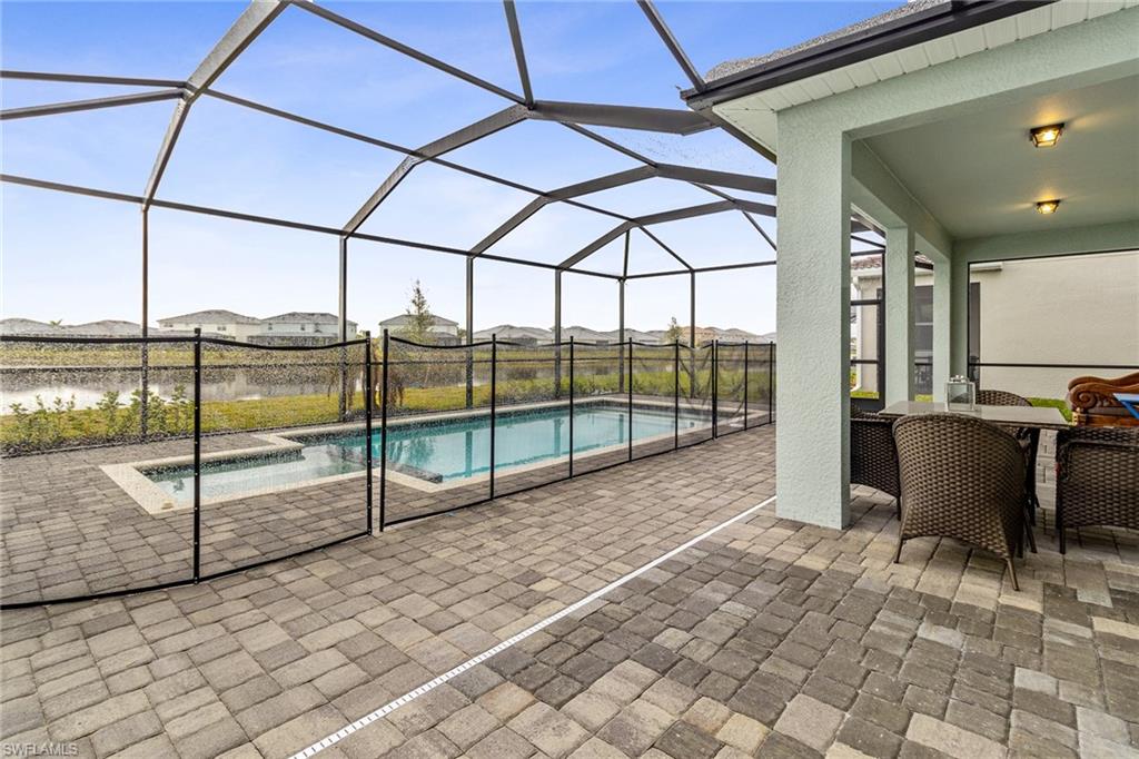 2516 Kona Way Naples, FL 34120 - Photo 2 of 28