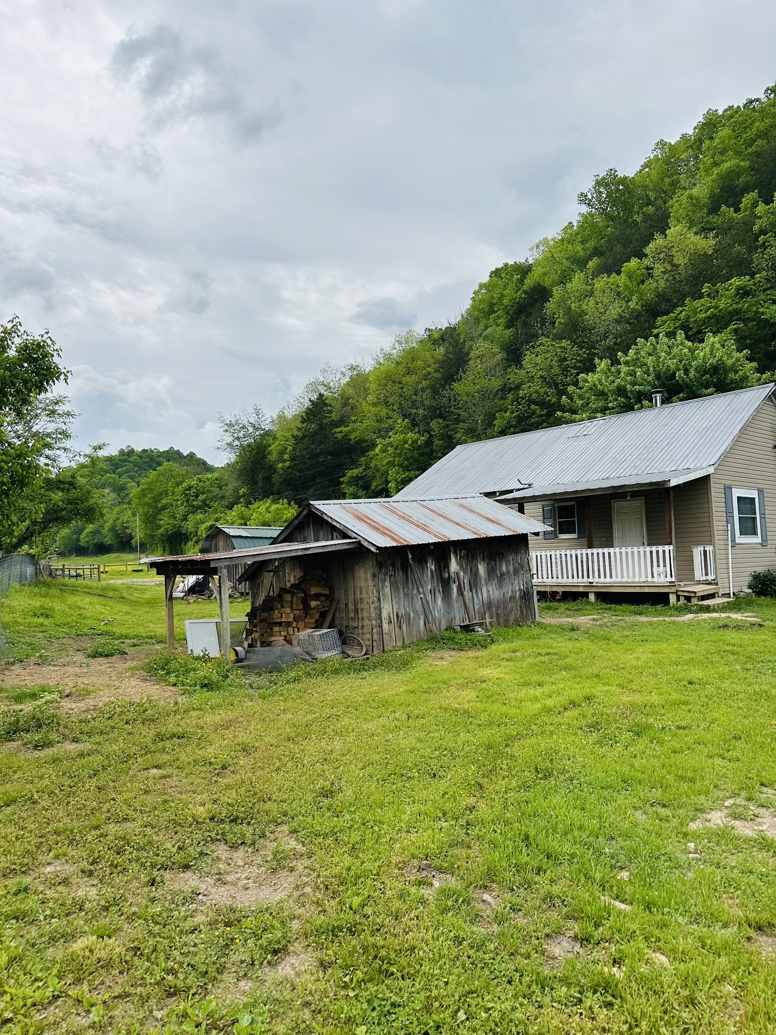 1611 Knob Creek Road Celina, TN 38551 - Photo 43 of 48