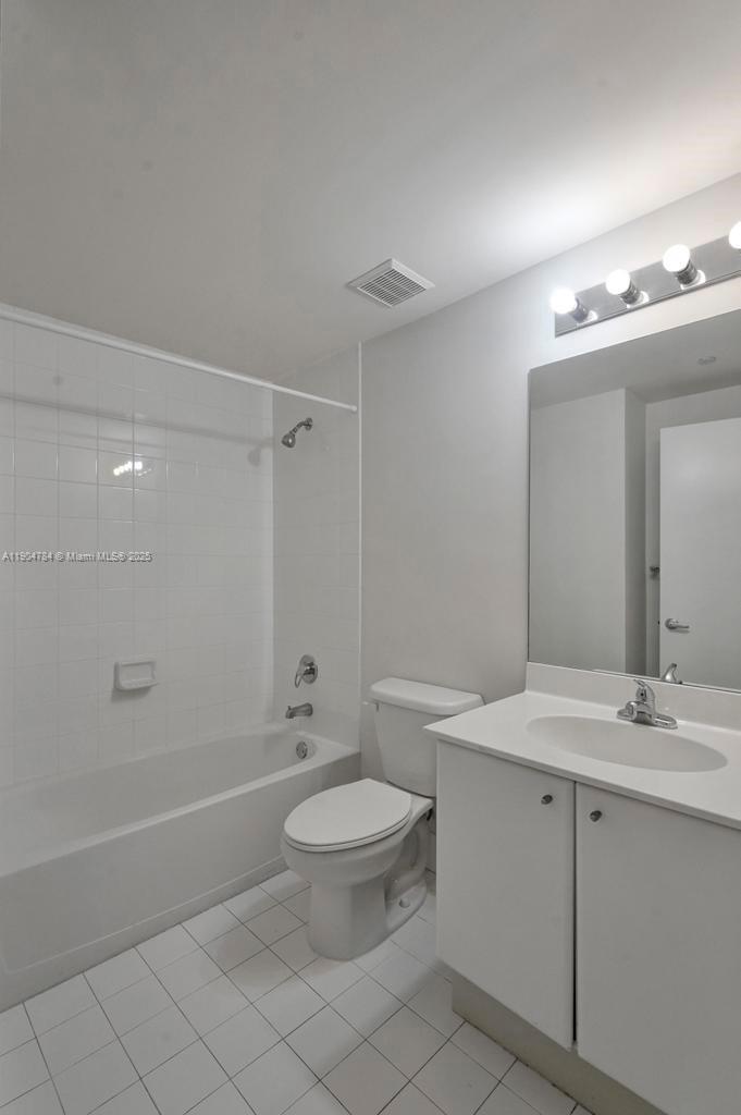 2475 Brickell Avenue, Unit 2006 Miami, FL 33129 - Photo 21 of 61