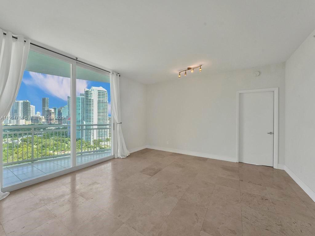 2475 Brickell Avenue, Unit 2006 Miami, FL 33129 - Photo 3 of 61