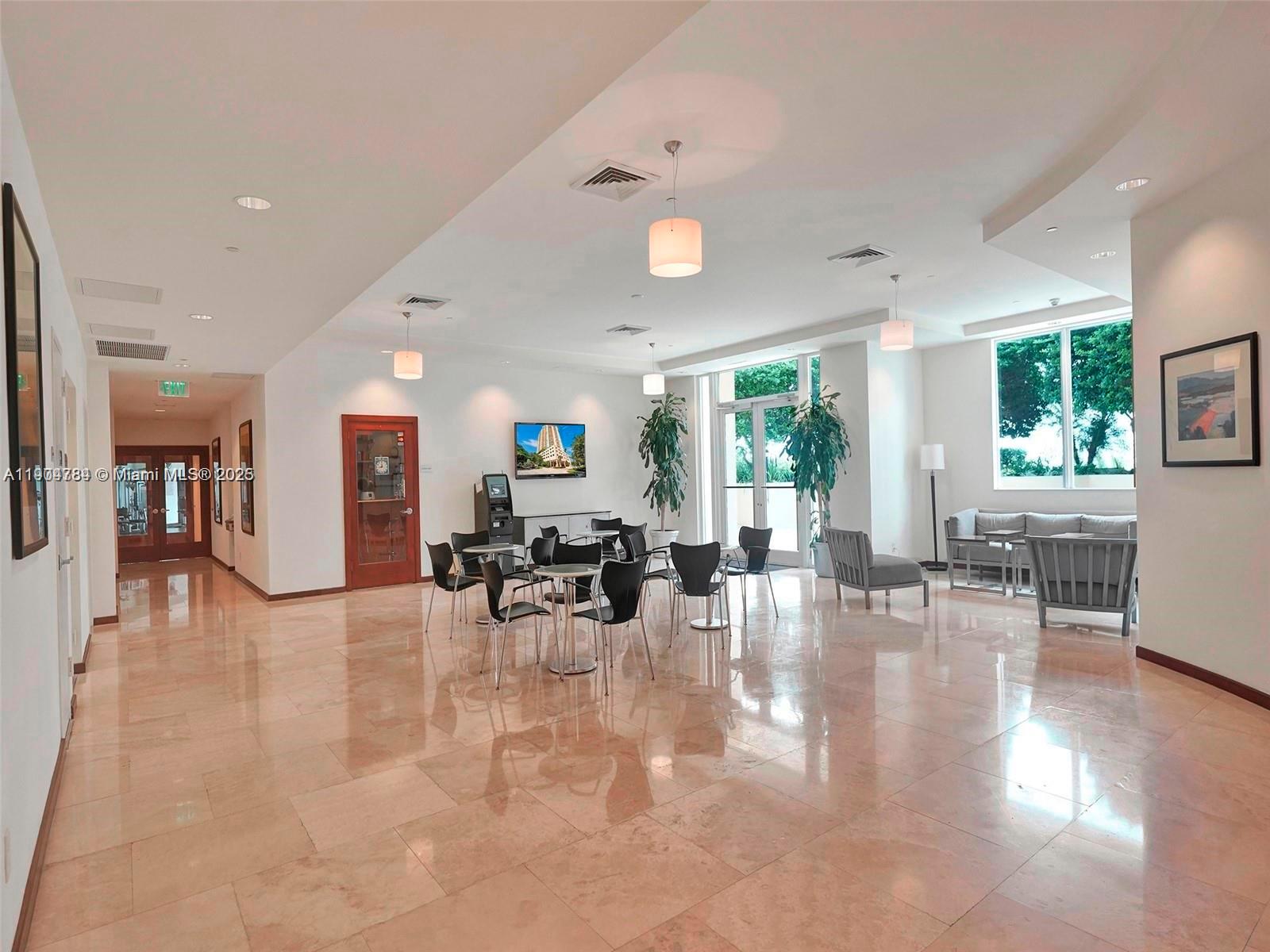 2475 Brickell Avenue, Unit 2006 Miami, FL 33129 - Photo 37 of 61