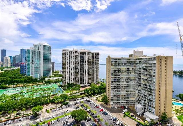 $4,000 | 2475 Brickell Avenue, Unit 2006, Miami, FL 33129