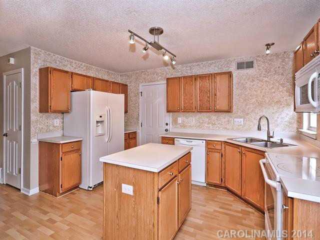 15174 Tracy Beth Road Huntersville, NC 28078 - Photo 5 of 16 Gallery Image 5