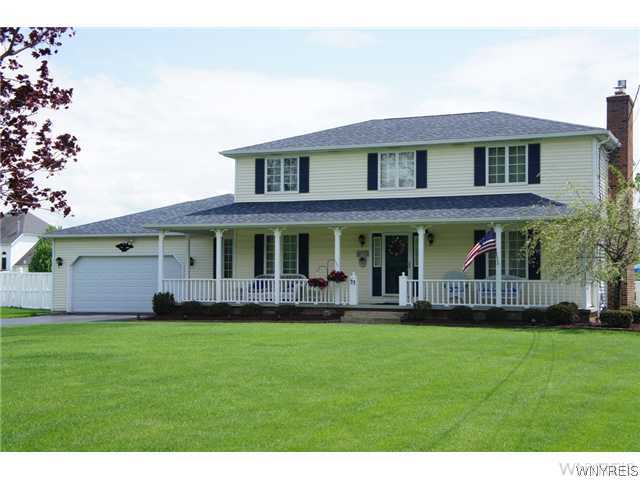 33 Brunck Road Lancaster, NY 14086 - Photo 1 of 1 Exterior Front