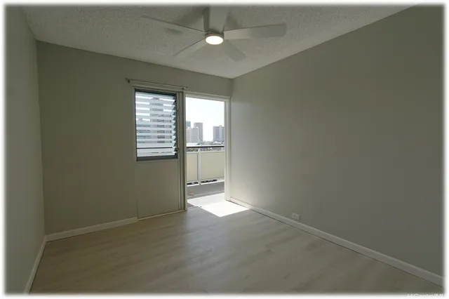 $2,900 | 509 University Avenue, Unit 1004, Honolulu, HI 96826