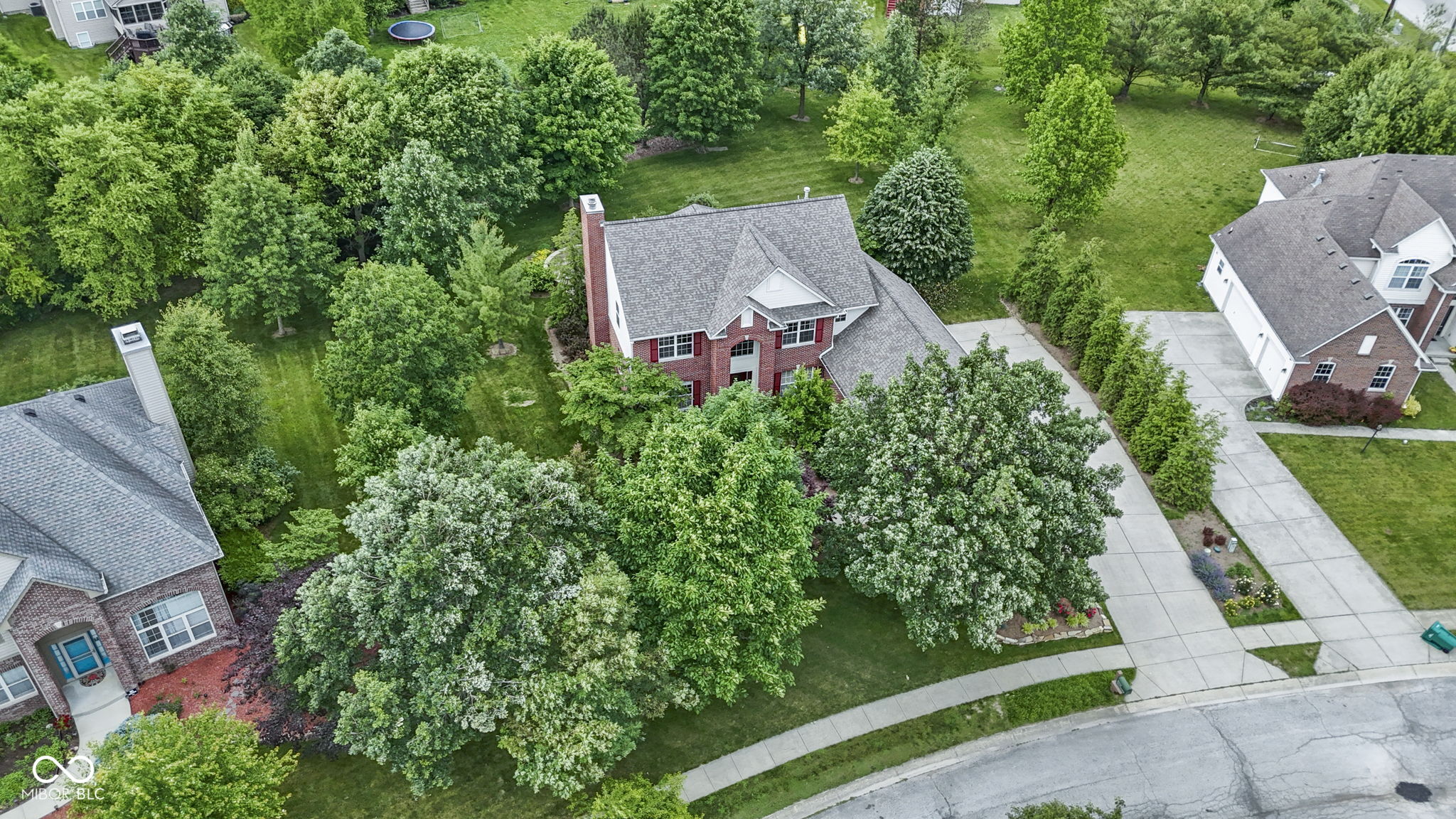 8216 Stones Ferry Road Indianapolis, IN 46278 - Photo 4 of 75 Gallery Image 4