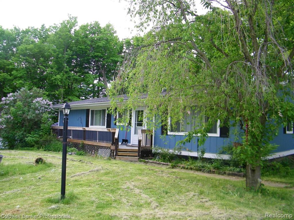 1830 Boyne Road Marlette, MI 48453 - Photo 2 of 25