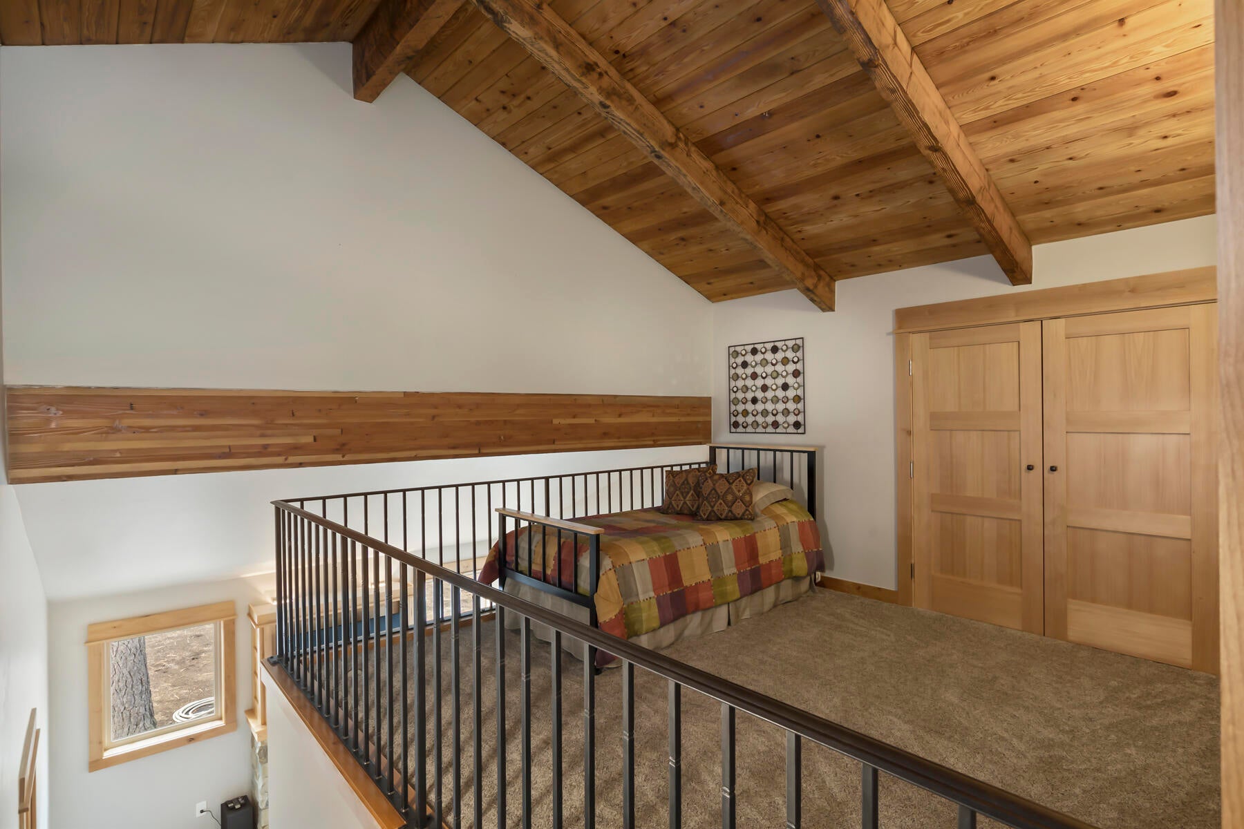13303 Betony Black Butte Ranch, OR 97759 - Photo 30 of 42 Apartment loft