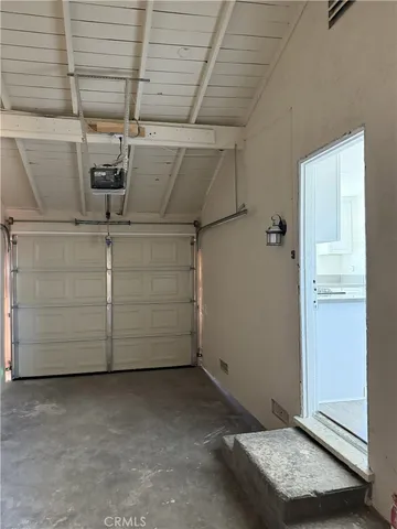 $2,500 | 26474 Temple Street, Highland, CA 92346