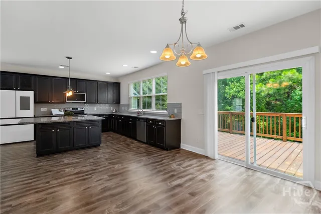 $2,700 | 384 Waverly Lane, Richmond Hill, GA 31324